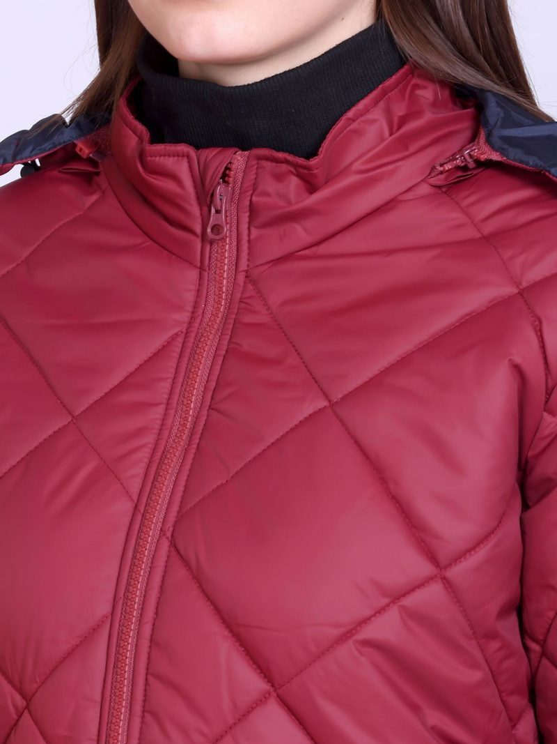 Women Solid Hooded Lightweight Quilted Jacket - Image 2